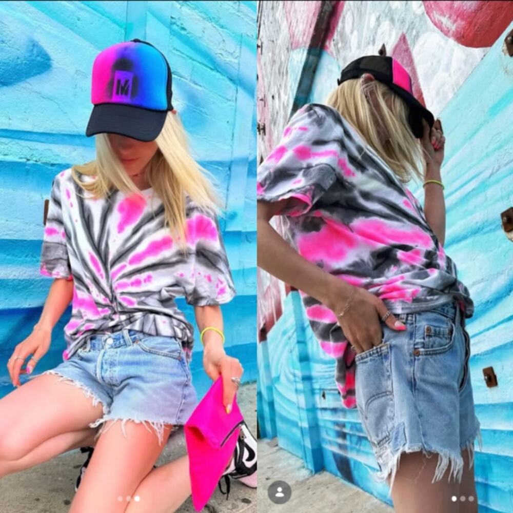 MYRRHE Crew T-Shirt in Supernova Venice Beach California Summer LA